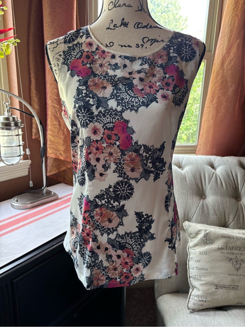Ann Taylor White Sleeveless Camisole with Pink Floral & Black Lace Print